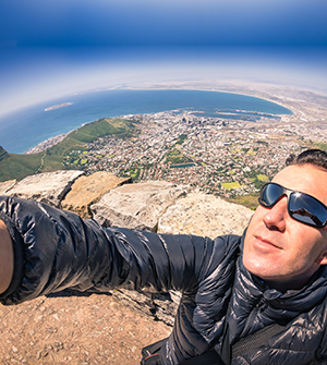 Group Leader taking a selfie on Table Mountain